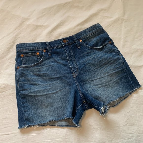 High-Rise Denim Shorts in Glenoaks Wash, Cutoffs - size 31 - Picture 2 of 8
